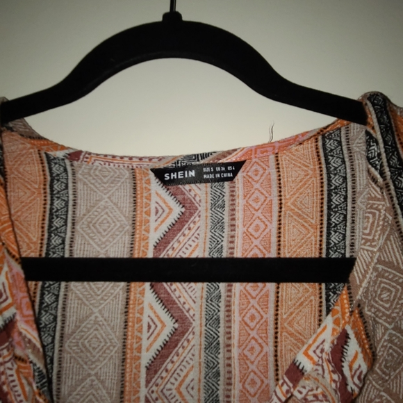Aztec print flowy top - Picture 3 of 4